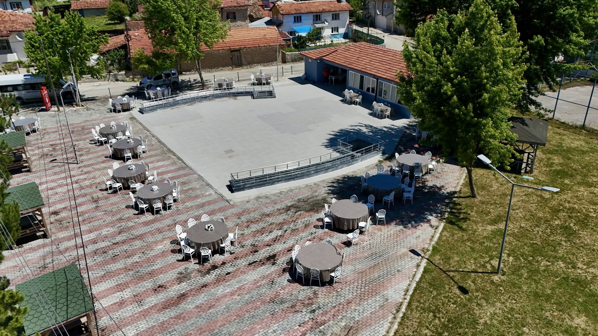 Çılgın Başkan Ne Söz Verdiysek Tutarız 15825