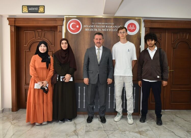 Dereceye Giren Öğrenciler Ödüllendirildi 16178