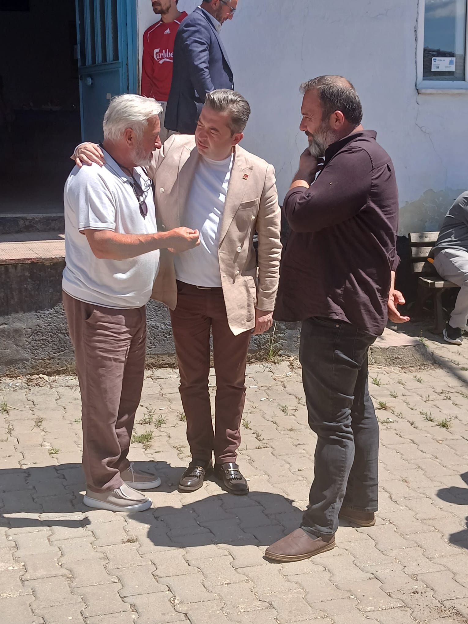 Her Yere Yetişen Ilçe Başkanı Takdir Topluyor 15063