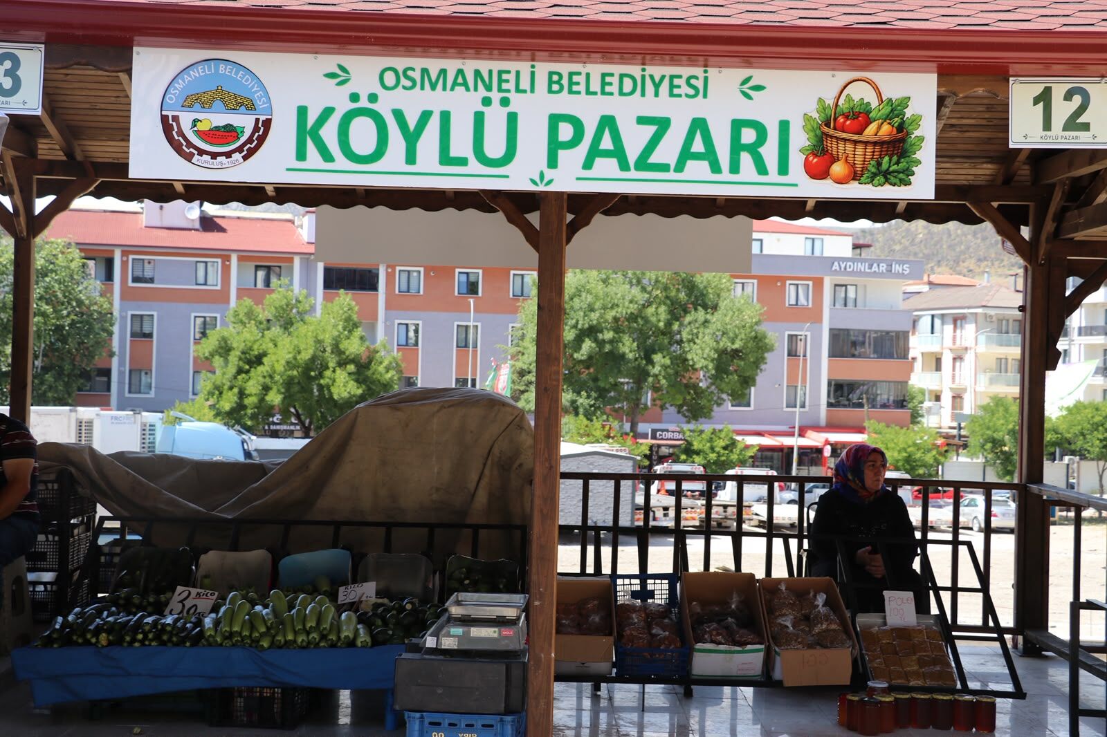 Köylü Pazari Hi̇zmete Açildi 15942