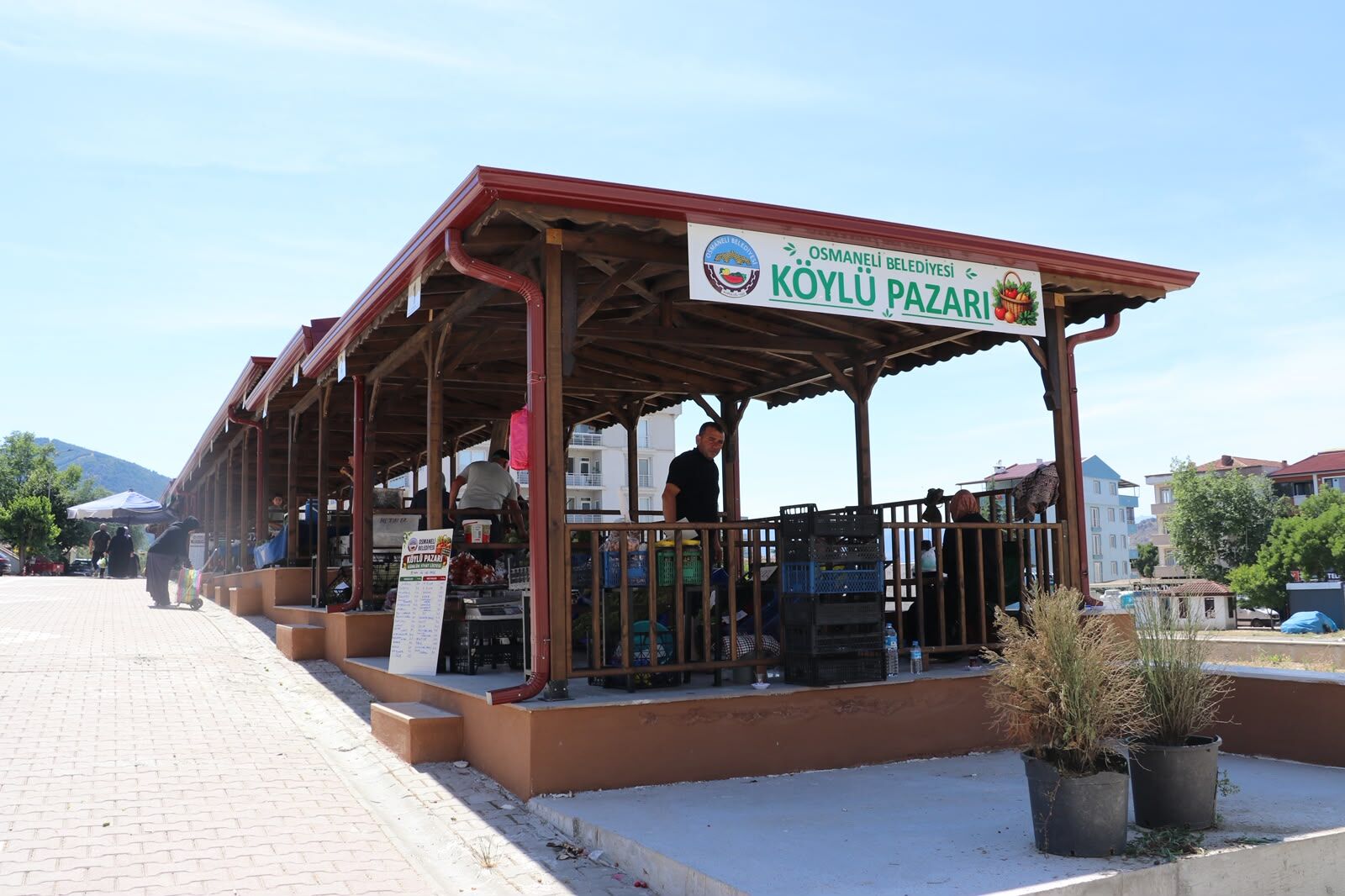 Köylü Pazari Hi̇zmete Açildi 15946