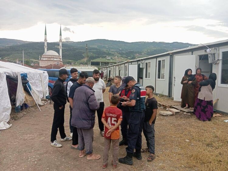 Mevsimlik Tarım İşçileri Denetlendi 16228