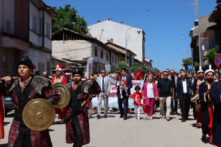 Pazaryeri’nde Eğitim Ve Spor Şenliği Coşkusu 16327