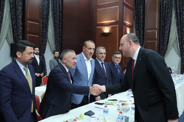 Serkan Yıldırım İl Başkanları Toplantısında 16386