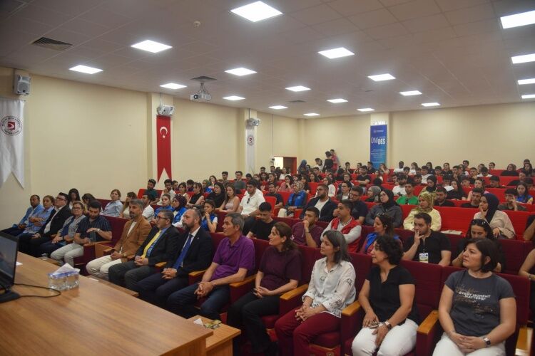Şeyh Edebali Üniversitesi’nde “Tarımda Kadın Girişimciler” Söyleşisi 15681