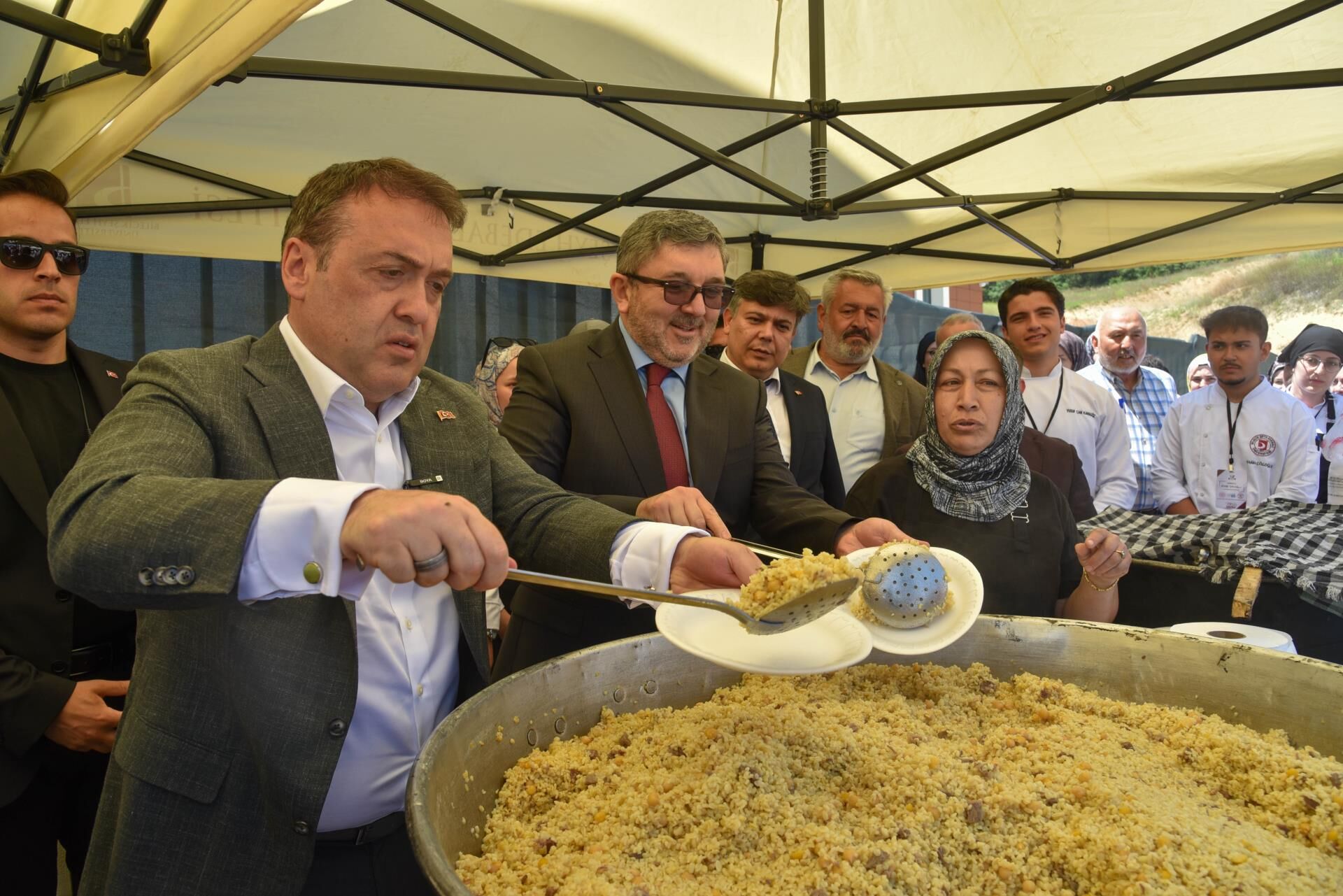 Üniversitede “Şifalı Pilav” Geleneği Yaşatıldı 15653