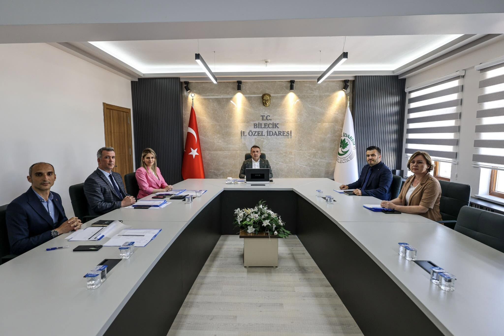 Vali Sözer, İl Özel İdaresi Çalışmalarını Değerlendirdi 15675