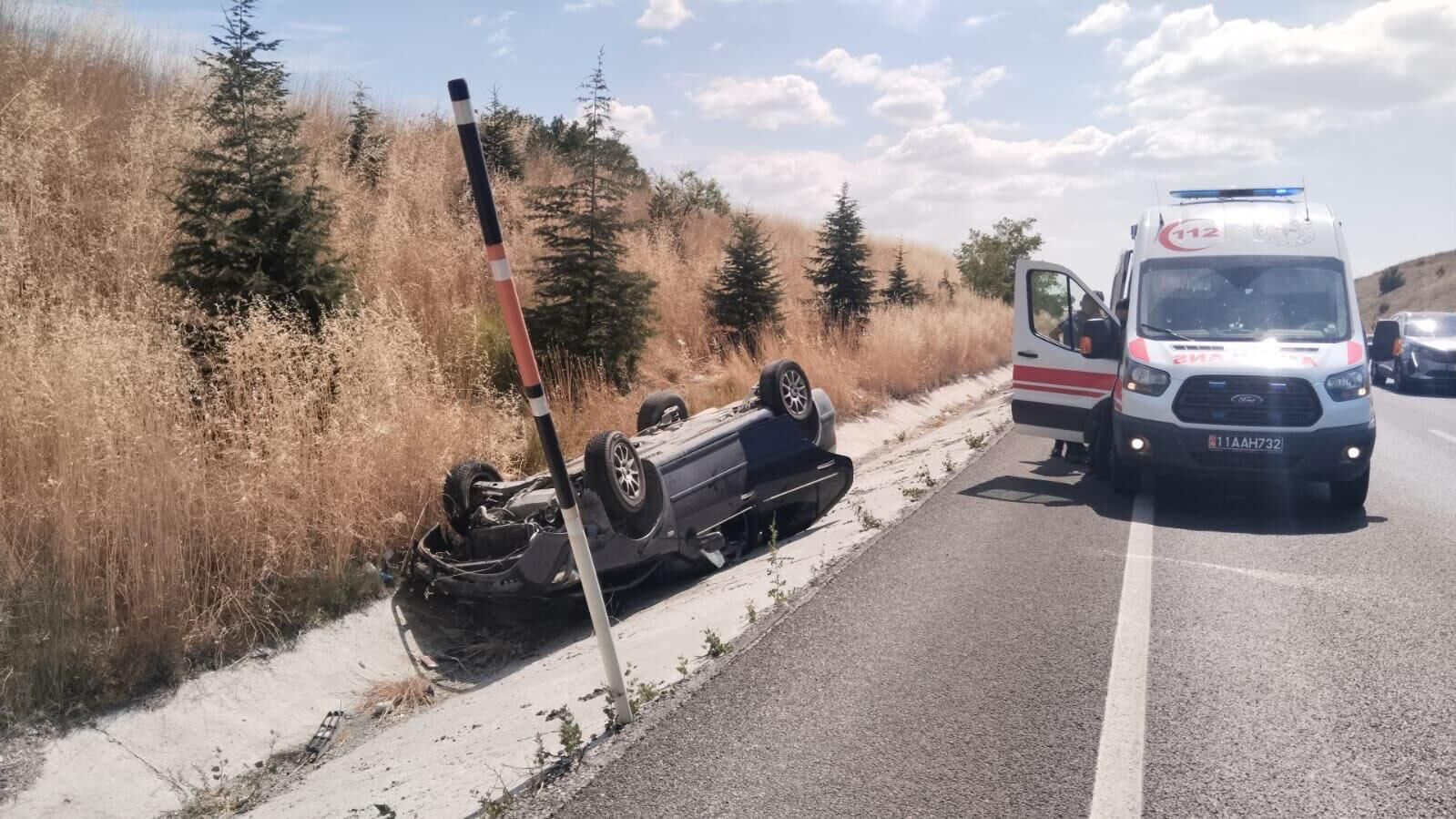 Bariyerlere Çarpan Araç Takla Attı 1 Yaralı 17305
