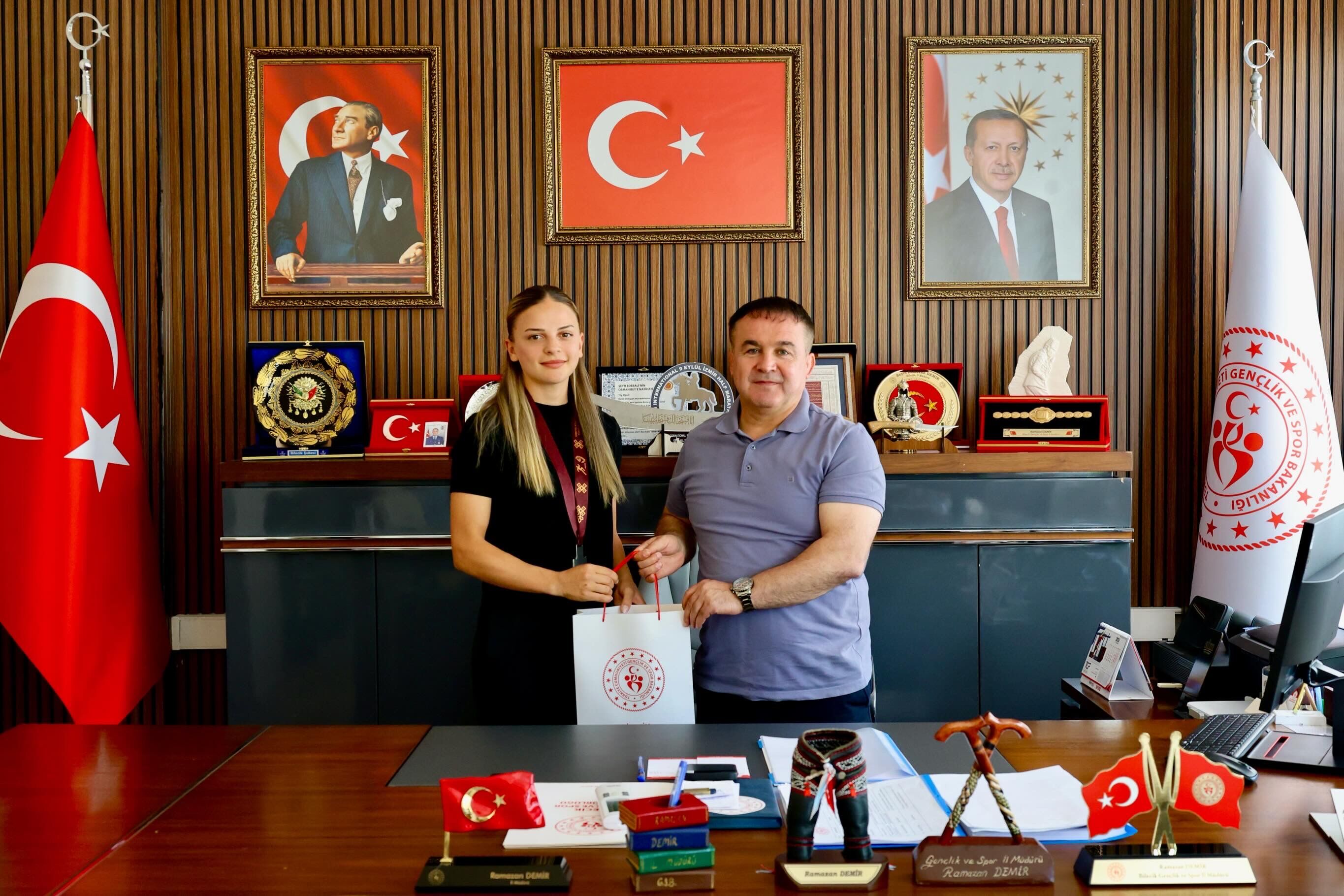 Bilecikli Atletlerden Türkiye Derecesi 17276