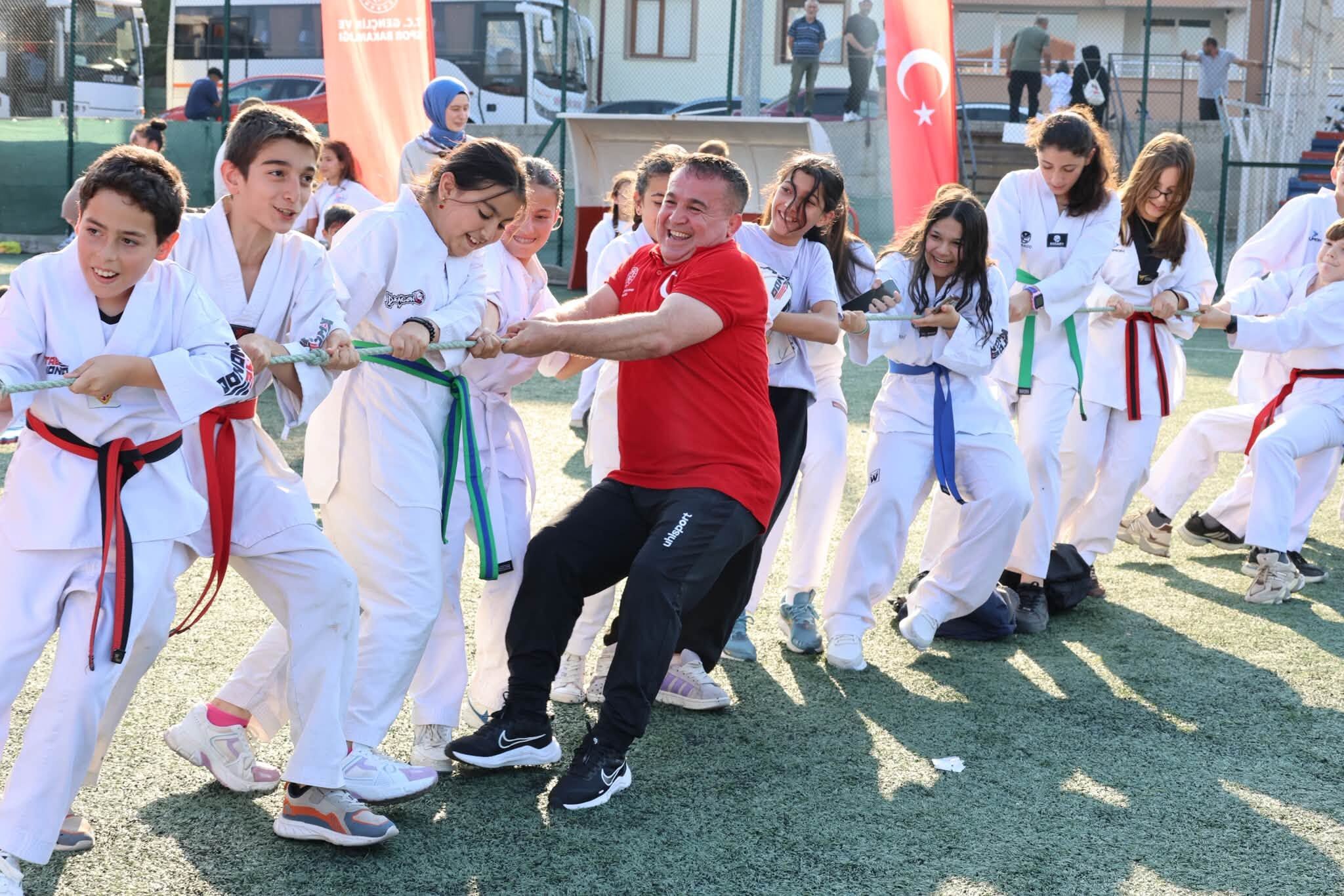 Bilecikte Büyük Coşkuyla Başladı 16698
