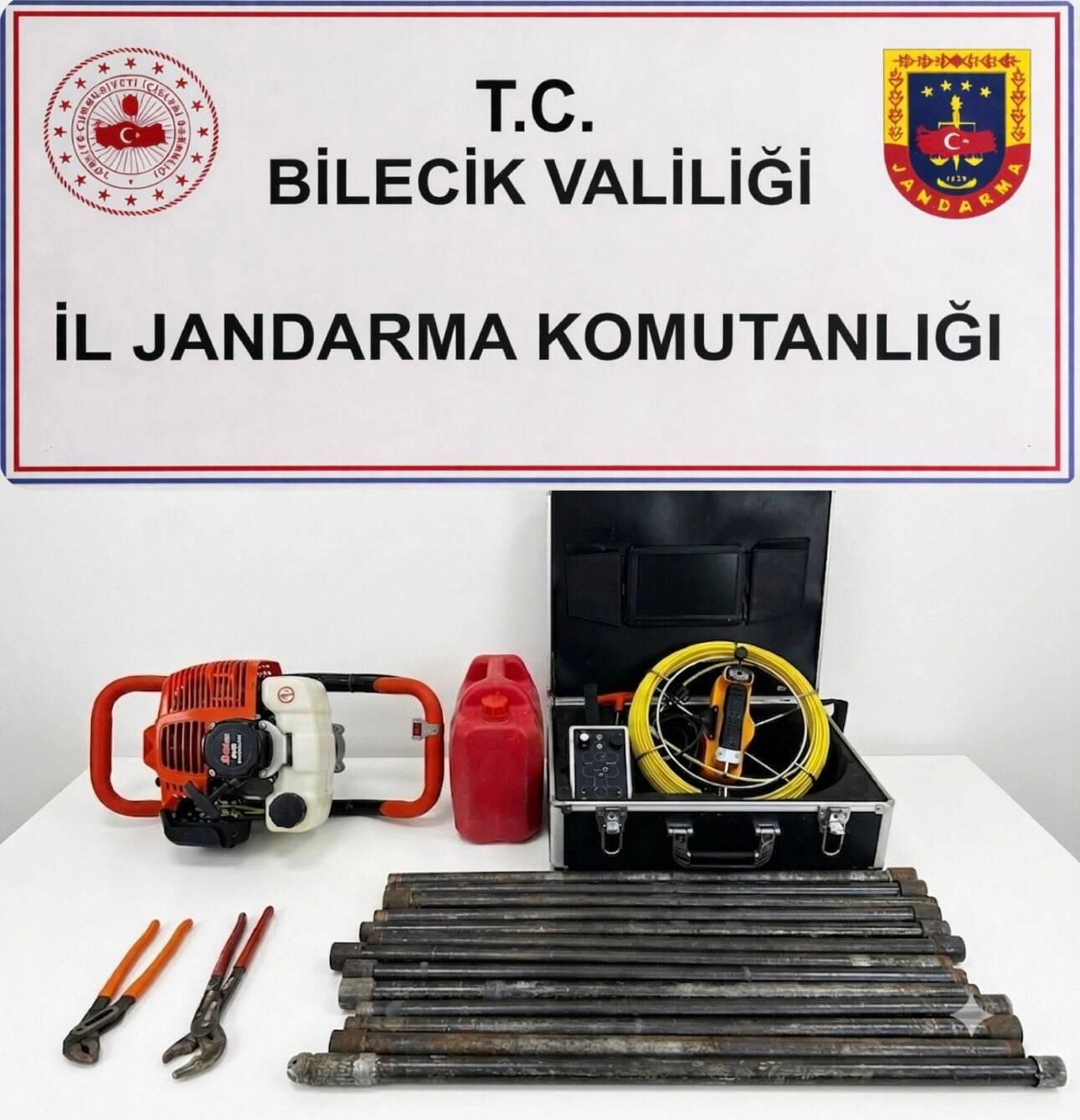 Bilecikte İzinsiz Kazı Operasyonu 3 Şüpheli Suçüstü Yakalandı 17542