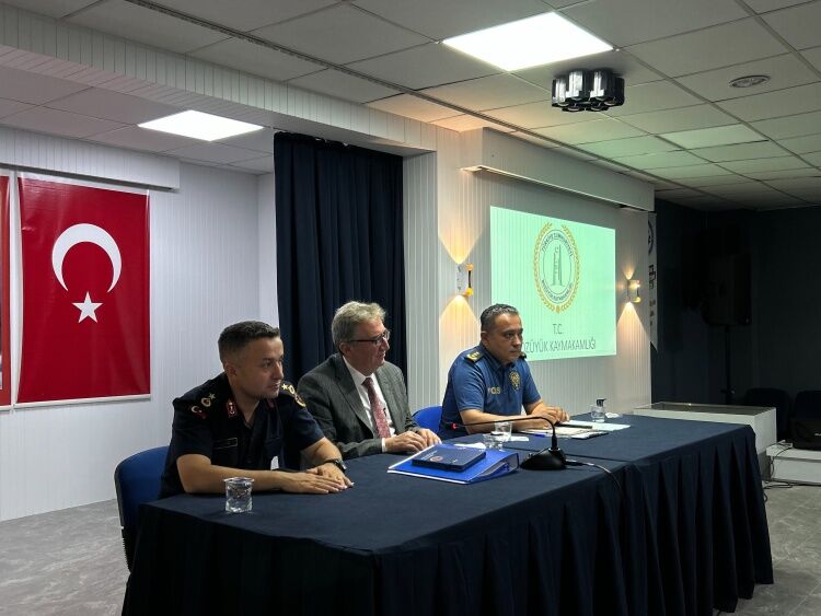 Bozüyük’te Muhtarlar Ve Kurum Müdürleriyle Değerlendirme Toplantısı 17522