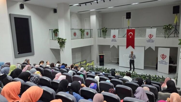 Bozüyük’te Yaz Kur’an Kursları Başladı 16928
