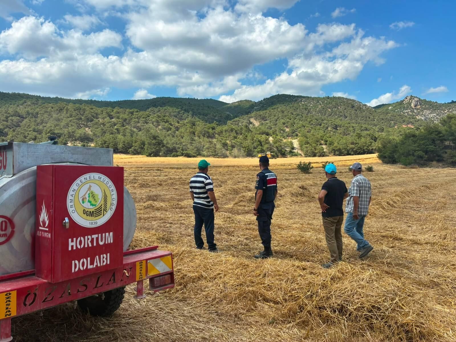 Jandarmadan Yangınlara Karşı Tarla Mesaisi 17168