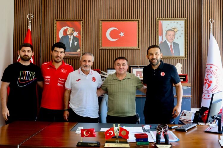 Milli Futsal Takımından Bilecike Ziyaret 17011