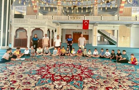 Polisten Yaz Kur’an Kursu Öğrencilerine Güvenlik Eğitimi 17032