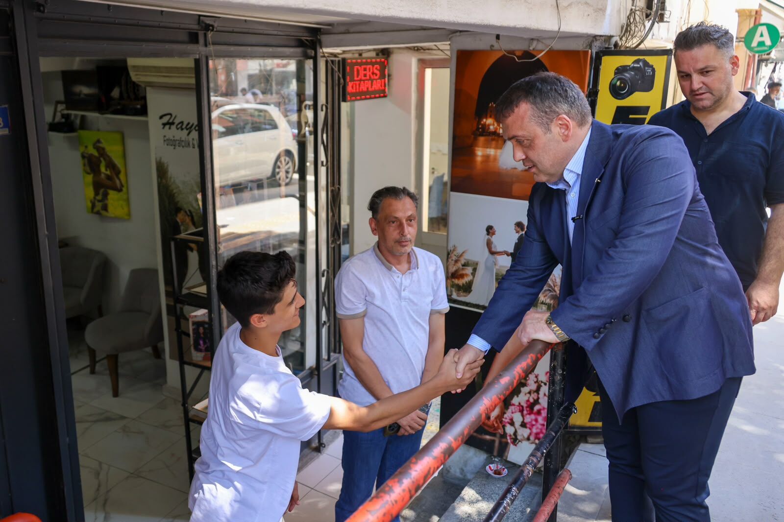Vali Sözerden Esnafa Yakın Temas 16763