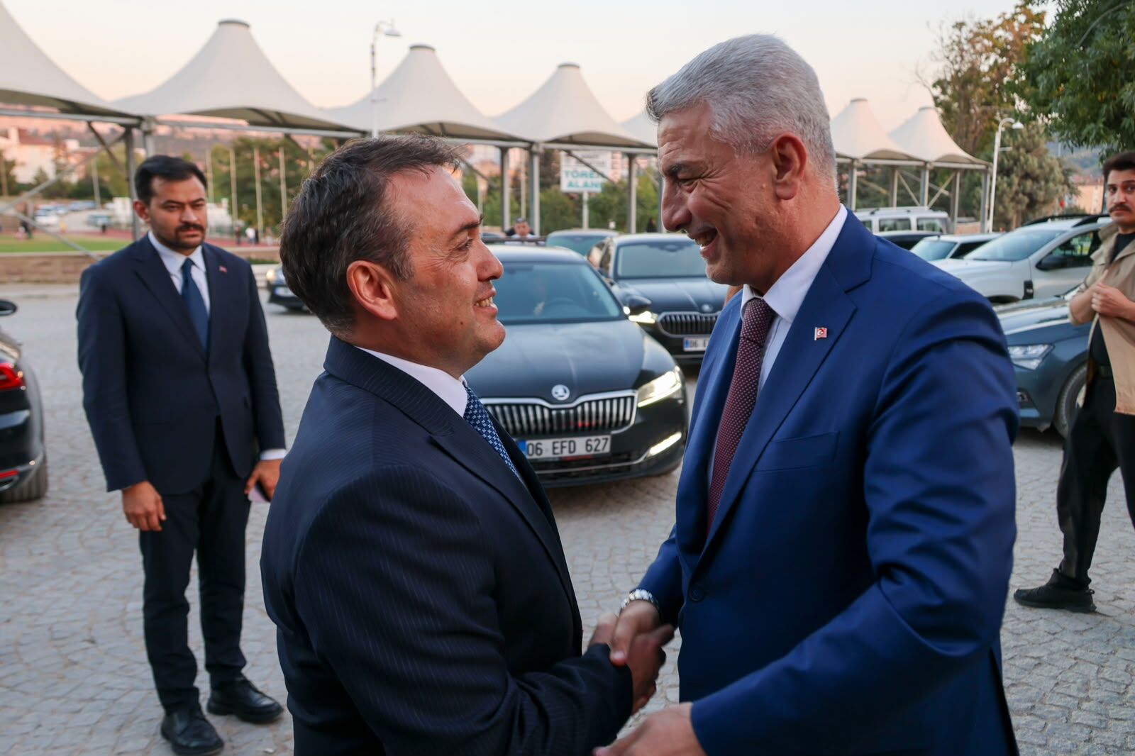 Bakan Bolat, Ertuğrul Gazi Türbesi’ni Ziyaret Etti 18144