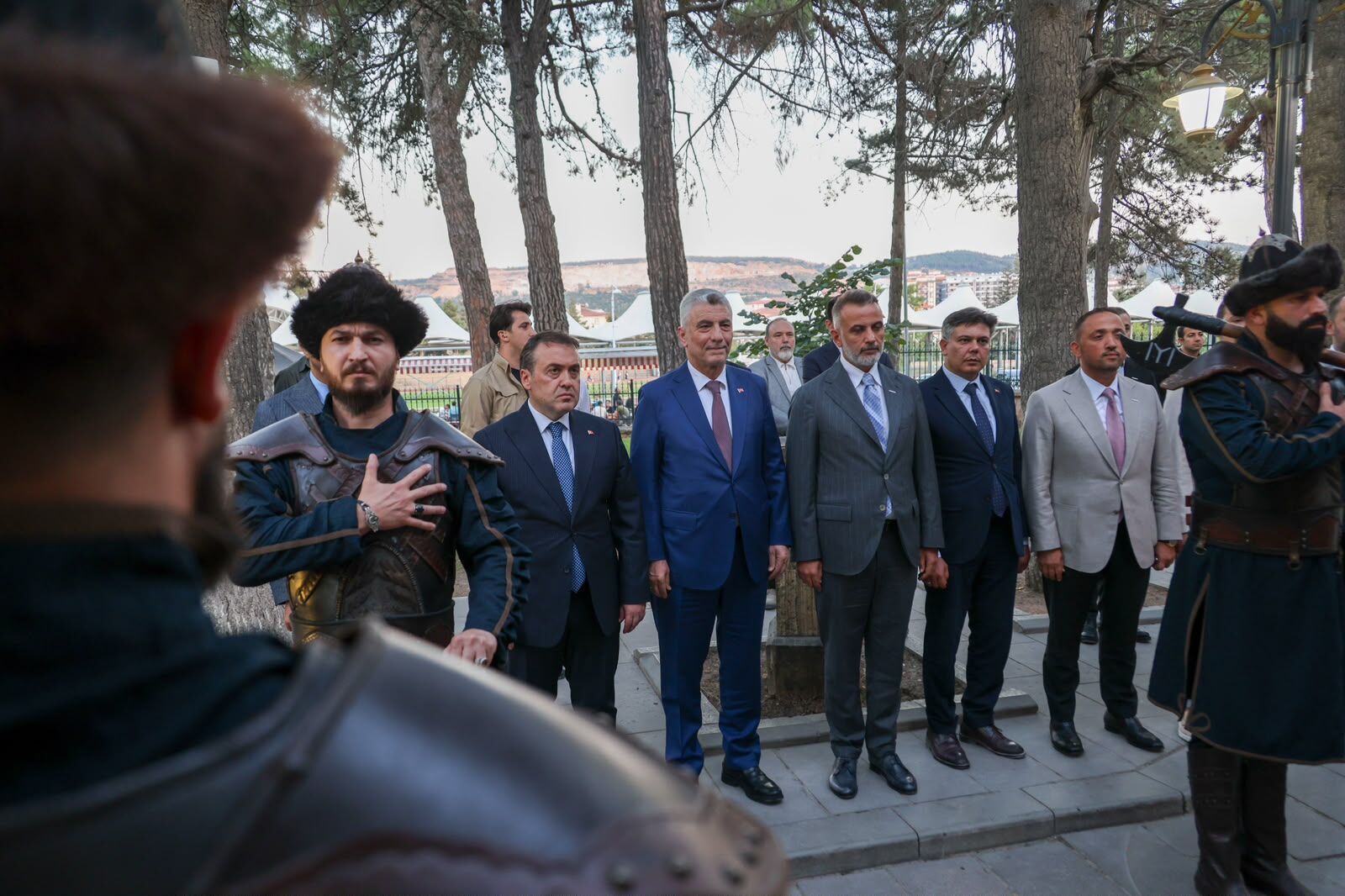 Bakan Bolat, Ertuğrul Gazi Türbesi’ni Ziyaret Etti 18146