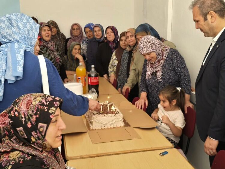 Bayırköy’de Yaz Dikiş Kursunda Marifetler Sergilendi 18328