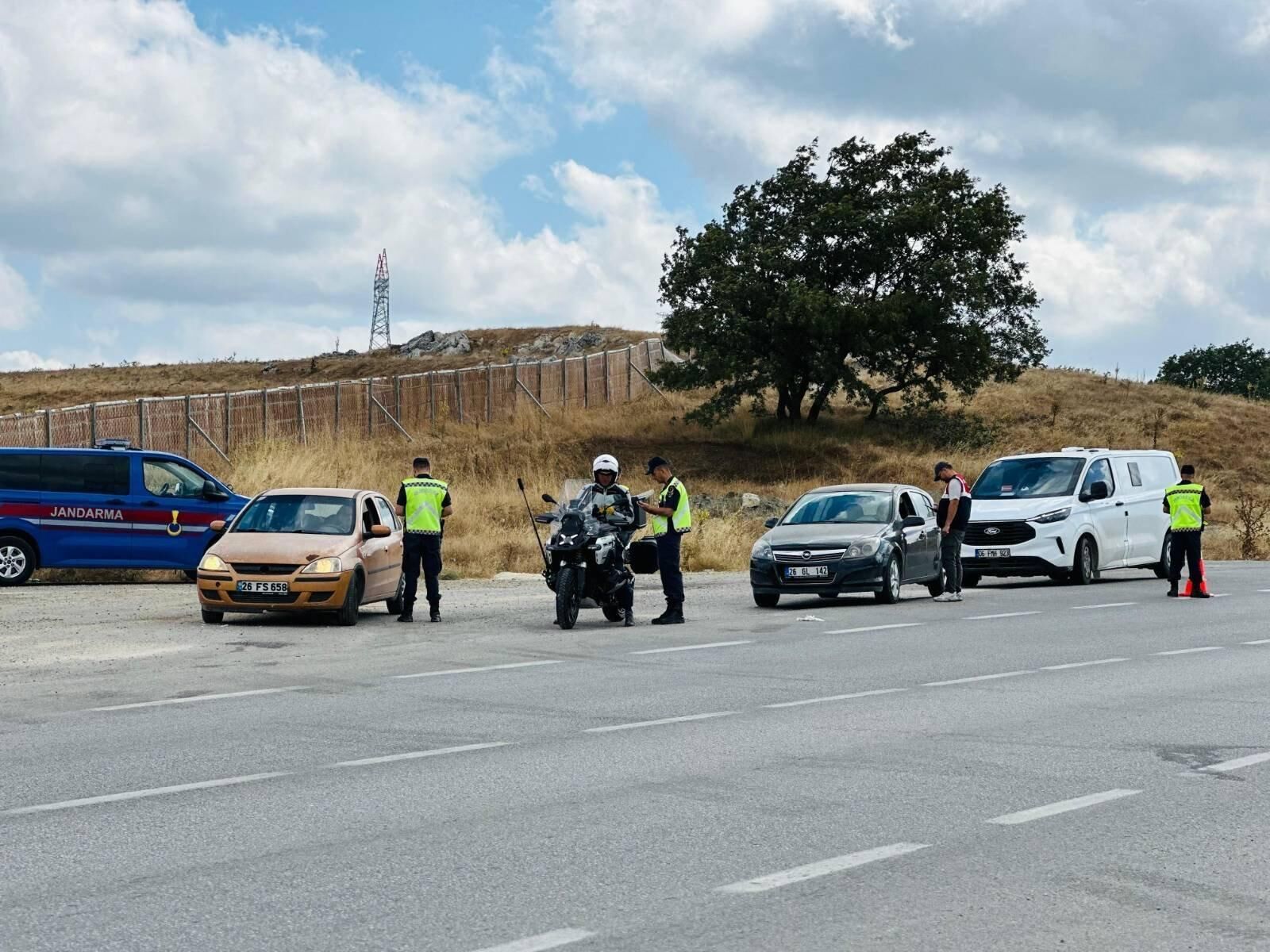 Bilecik’te 4 Bin 99 Kişi Kontrol Edildi 18018 (1)