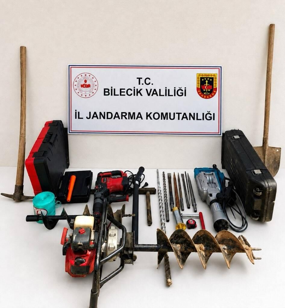 Bilecikte Define Arayan 5 Kişi Suçüstü Yakalandı 17940