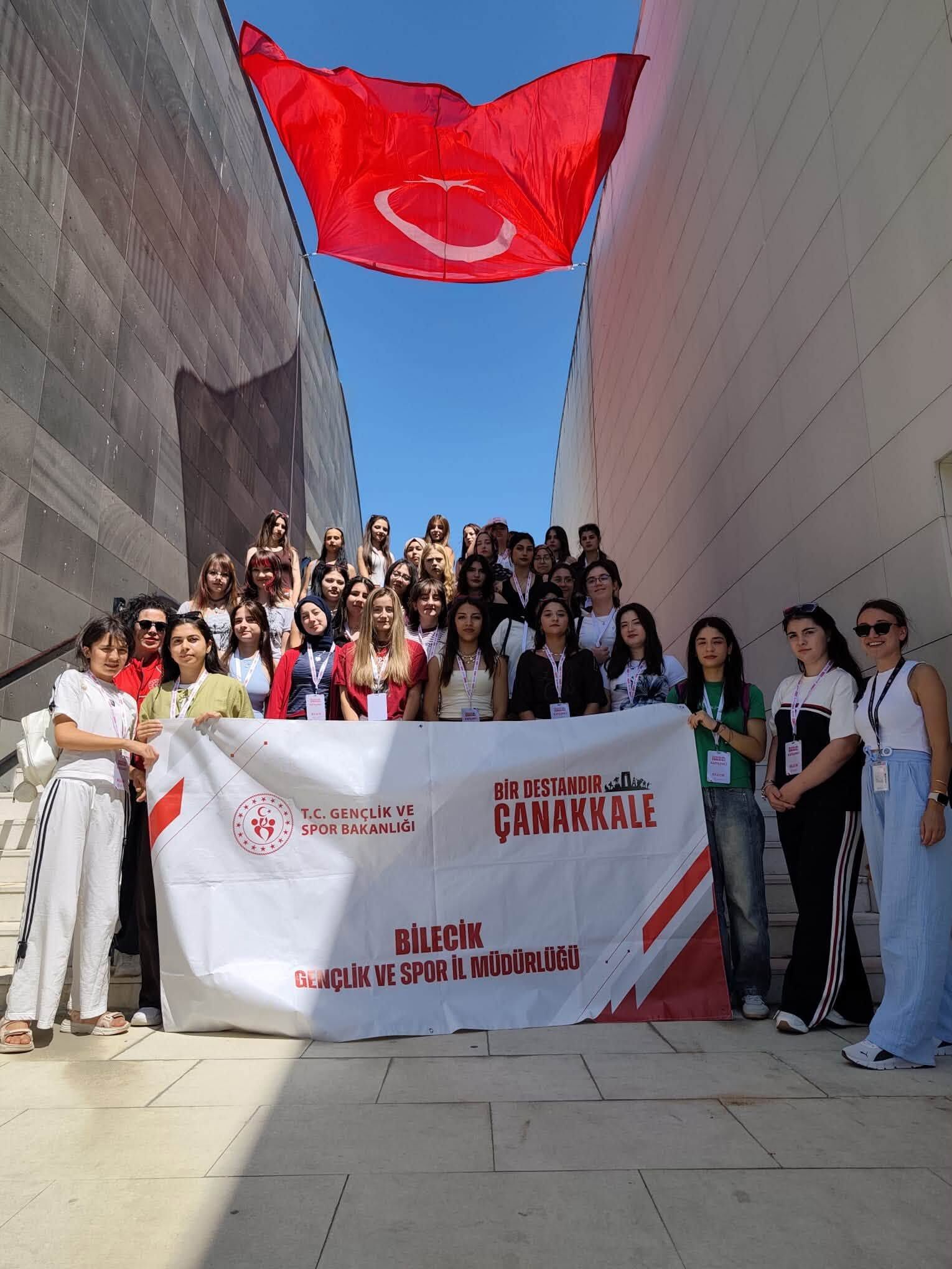 Bilecik’te Gençler “Bir Destandır Çanakkale” Projesiyle Ecdadın İzinde 18263