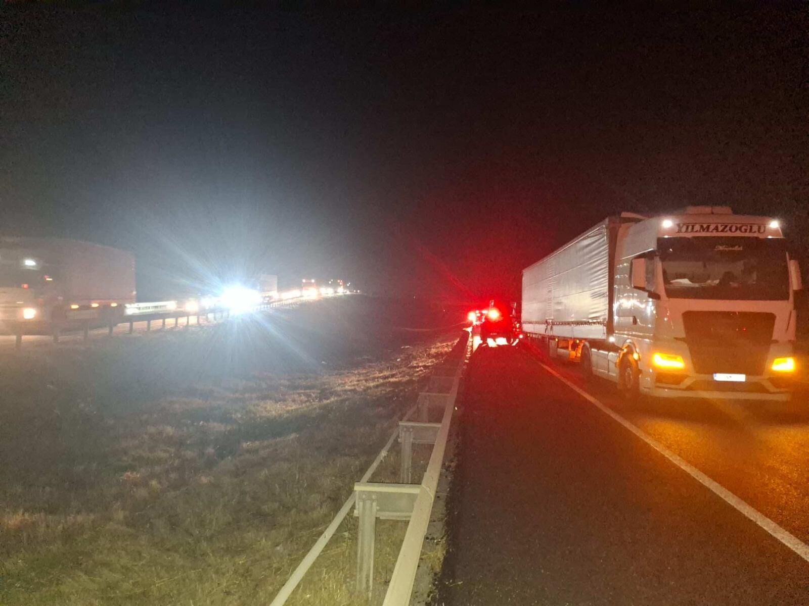 Bilecikte Karavan Devrildi 1 Kişi Yaralandı 18110