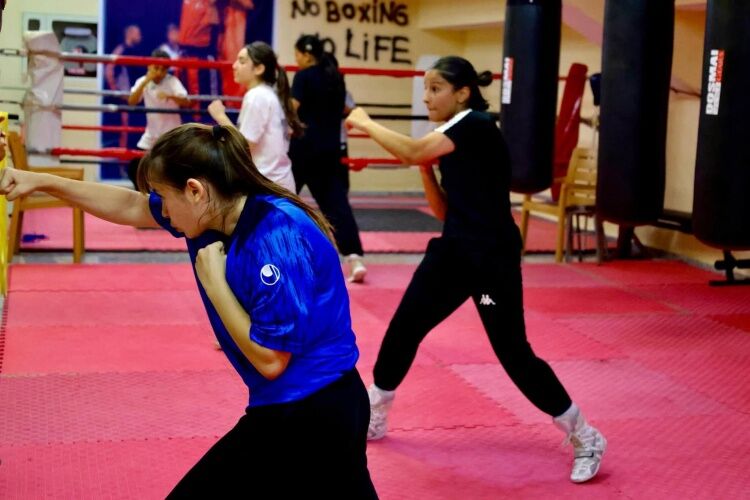 Bilecikte Yaz Spor Okullarında Boks Heyecanı Sürüyor 17765