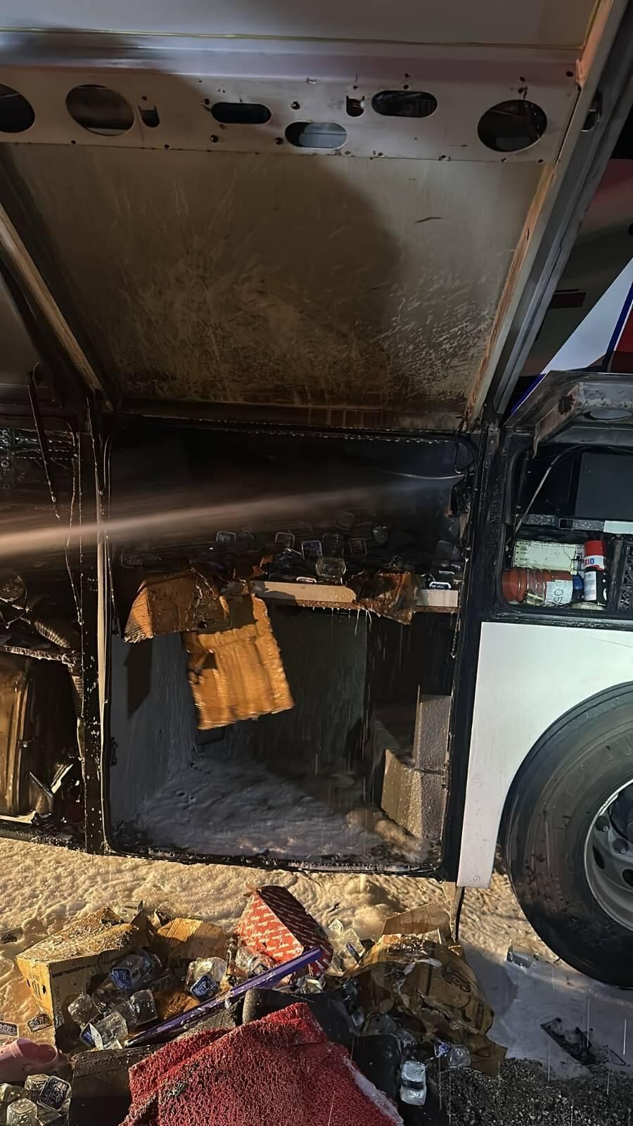 Bilecik’te Yolcu Otobüsü Alev Aldı 1 Yaralı 18320