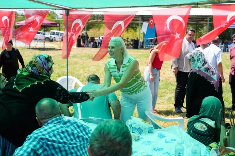 Kapaklılar Şenliğinde Dostluk Ve Dayanışma Buluşması 17627