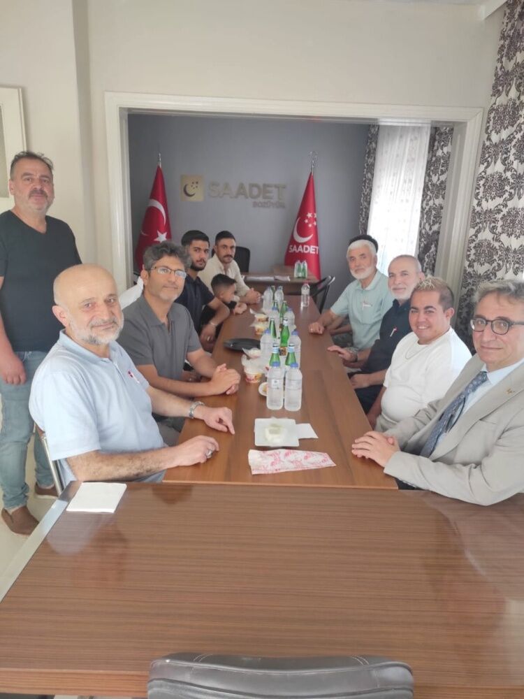 Kaymakam Helvacı’dan Saadet Partisi İlçe Başkanlığına Ziyaret 17601
