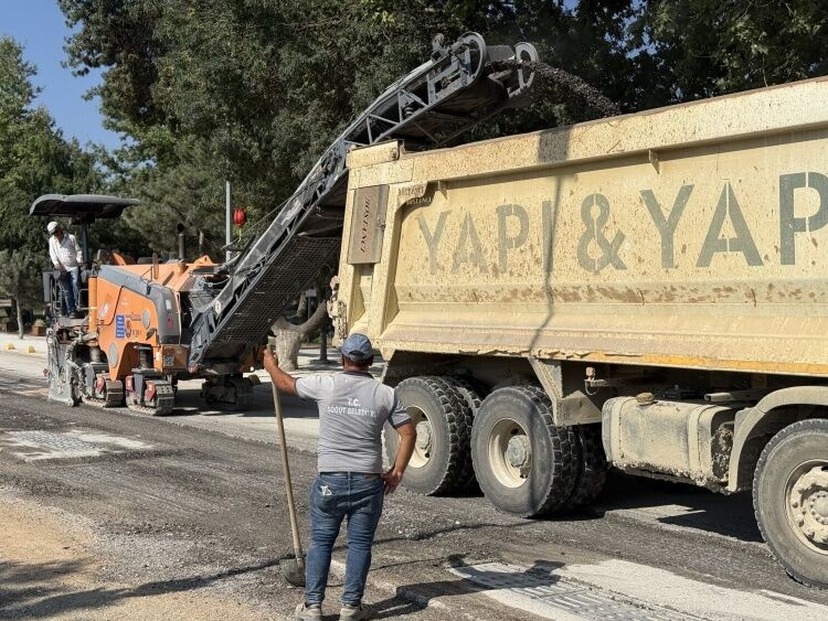 Söğüt’te Ana Arterlerde Yenileme Seferberliği 17950