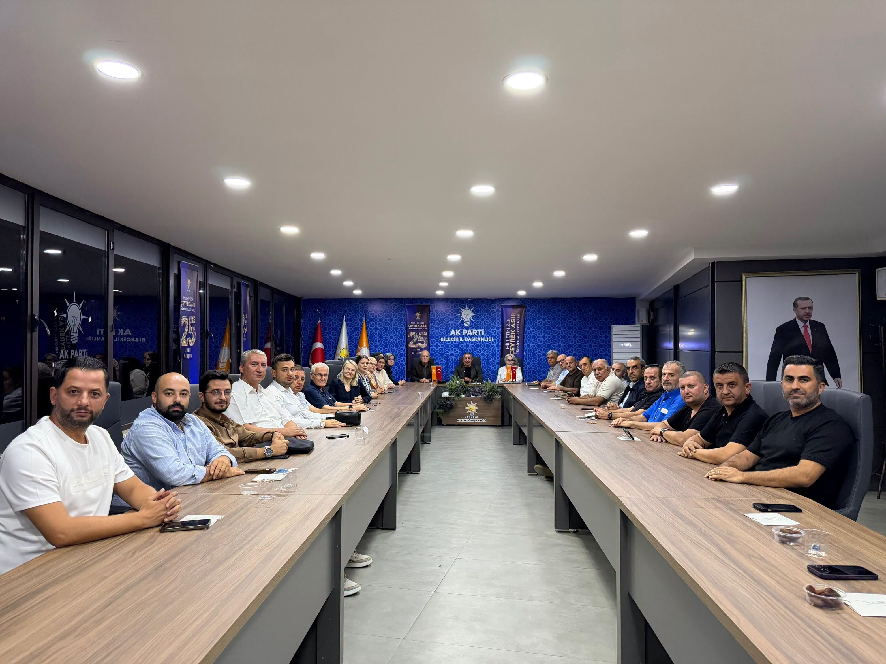 Ak Parti Bilecik’te Gündem Yoğun Çalışmalar Masaya Yatırıldı 18688