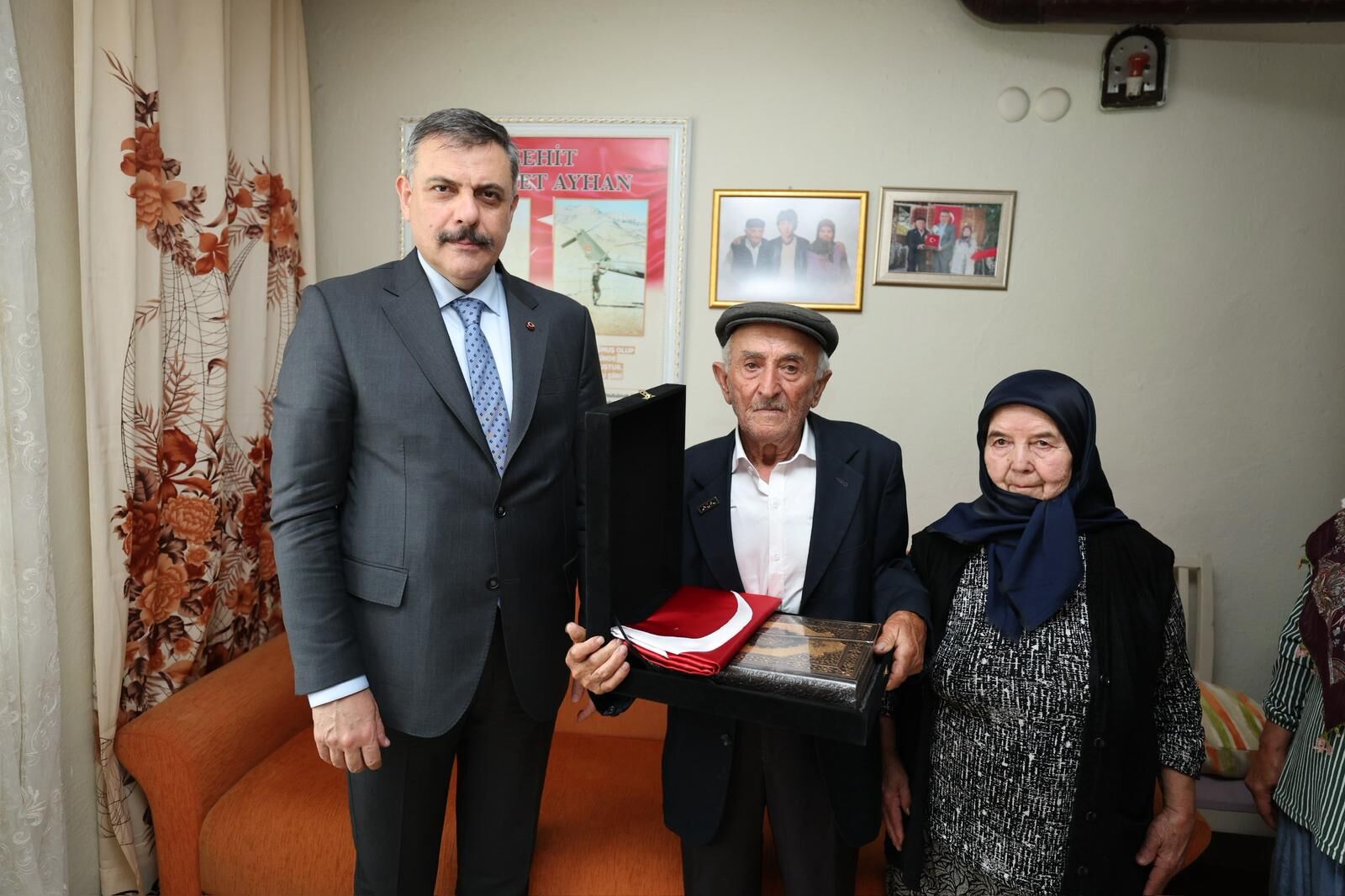 Bakan Çiftçi’den Şehit Ailesine Vefa Ziyareti 18824