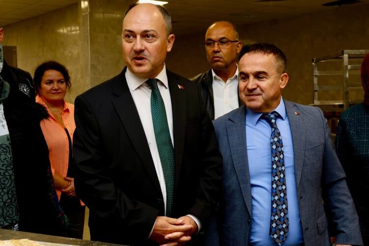 Bilecik’in Yeni Öğrenci Yurdunda Inceleme 19620