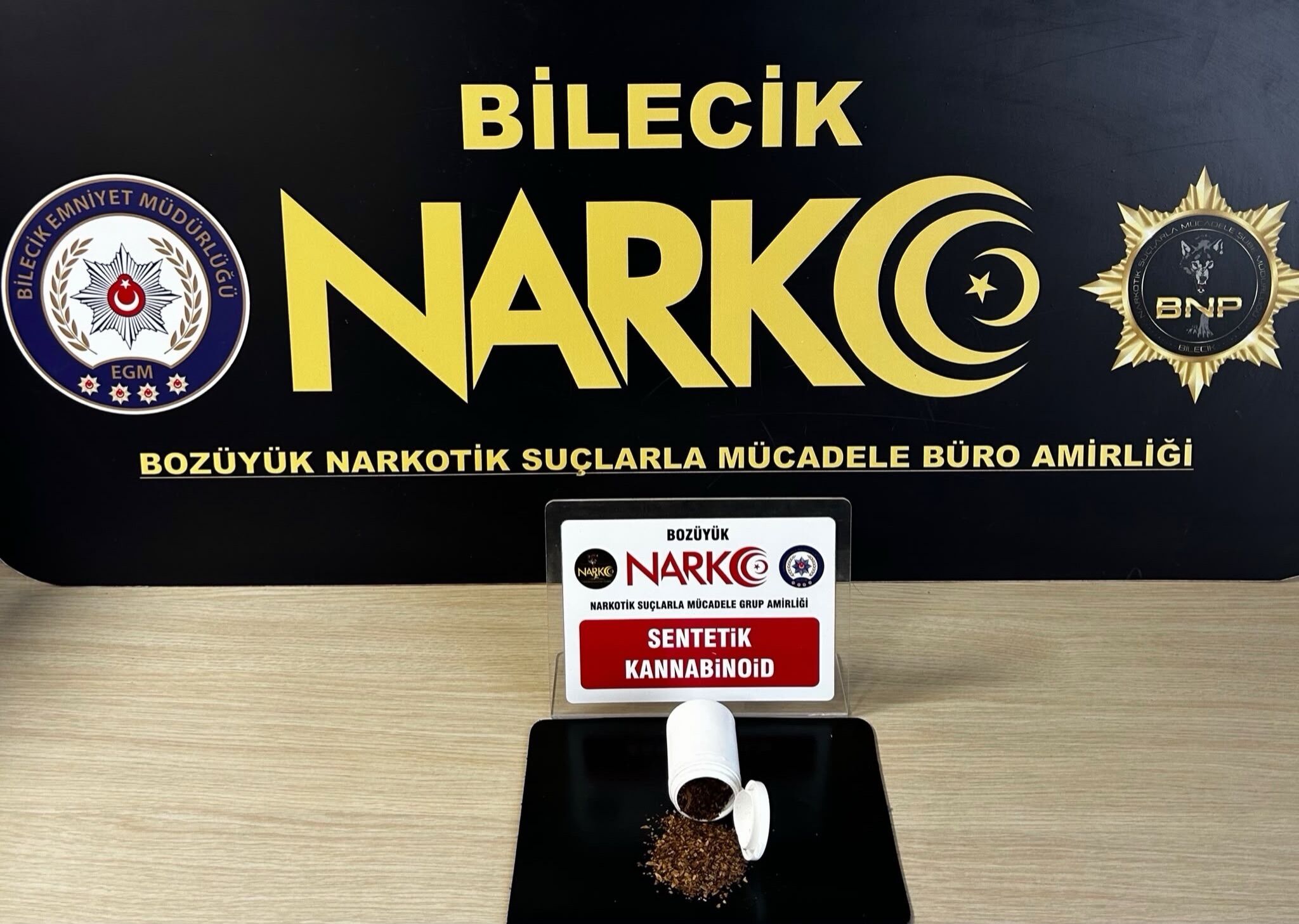 Bilecikte Narkotik Sahada Bonzai Ele Geçirildi 19787