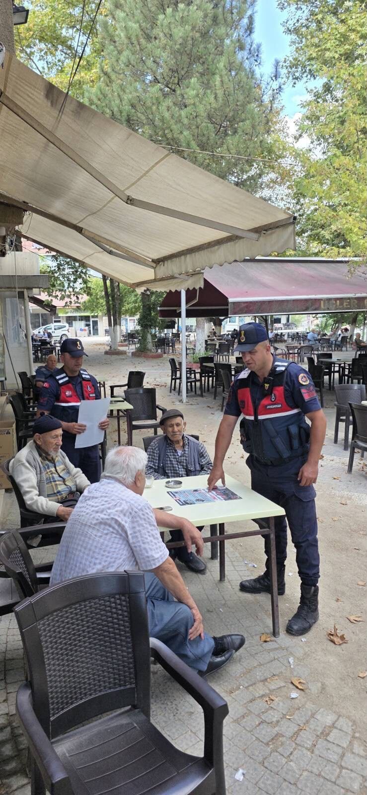 Bilecik’te Okul Çevrelerinde Sıkı Denetim 857 Kişi Kontrol Edildi 19255