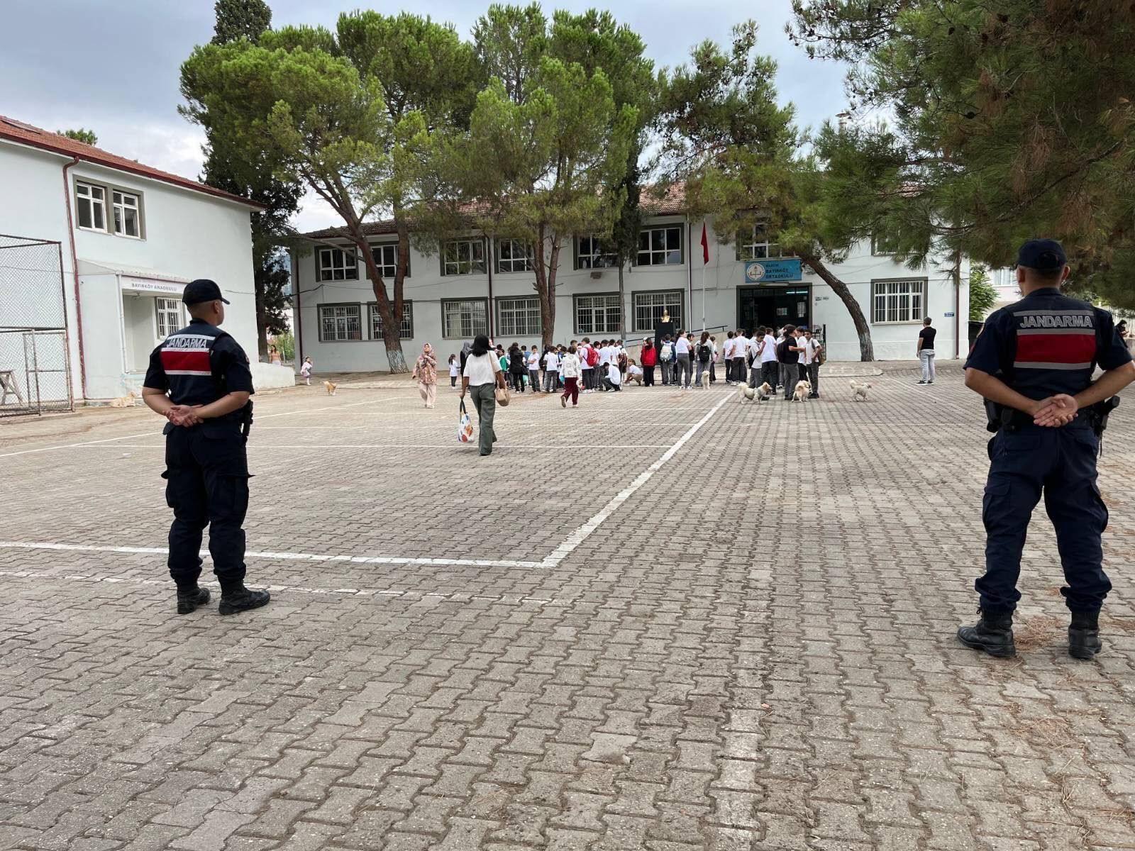Bilecik’te Okul Çevrelerinde Sıkı Güvenlik Denetimi 19628