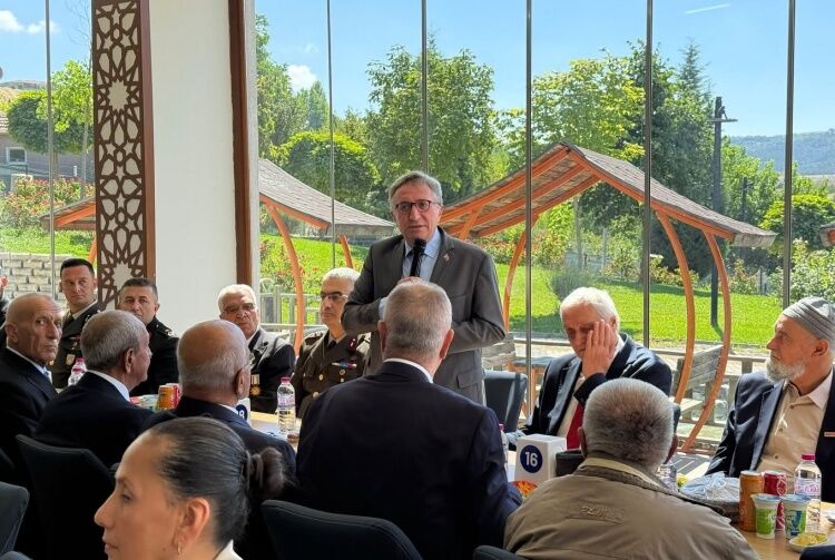Bozüyük’te Gaziler Günü’nde Gaziler Ve Aileleriyle Buluşma 19492