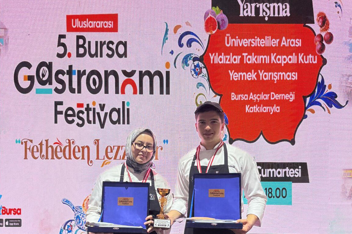 Bşeünün Aşçıları Türkiye Üçüncüsü Oldu 19563