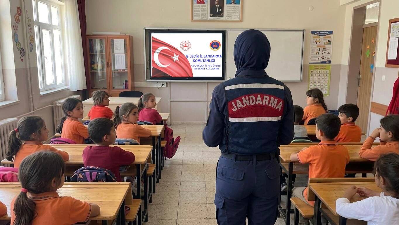 Jandarmadan Öğrencilere Güvenli İnternet Uyarısı 19514