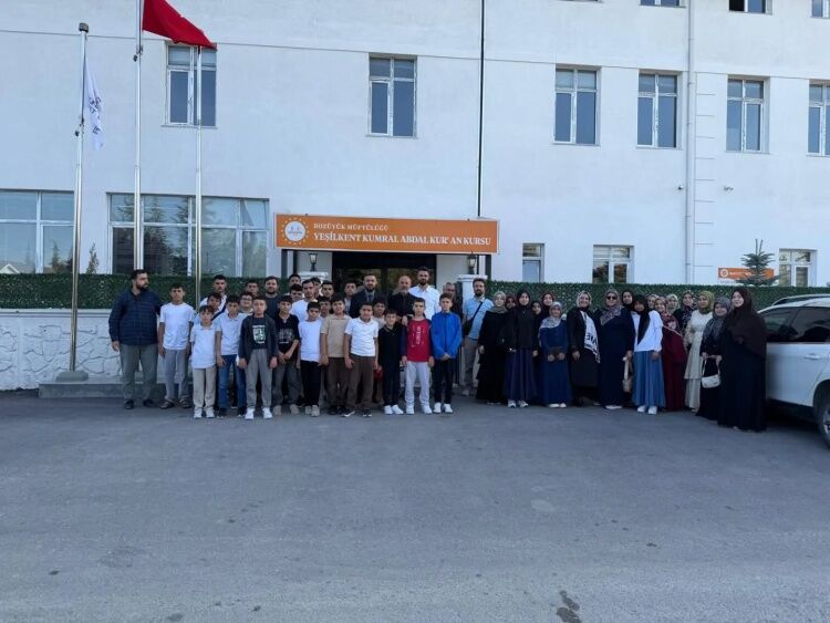 Mersinden Bozüyüke Anlamlı Kuran Kursu Ziyareti 19724