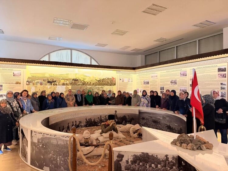 Osmaneli’de 60 Yaş Üstü Kadınlar Geçmişin İzinde Kültür Yolculuğuna Çıktı 19579-1