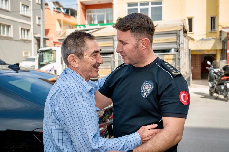 Şehit Polis Kazım Esmer’in Babasına Anlamlı Ziyaret 19319