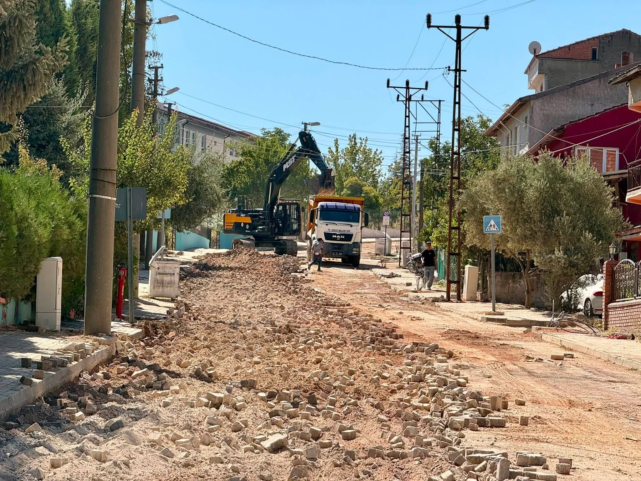 Söğüt’te Akçakoca Caddesi Asfaltla Buluşuyor 18743
