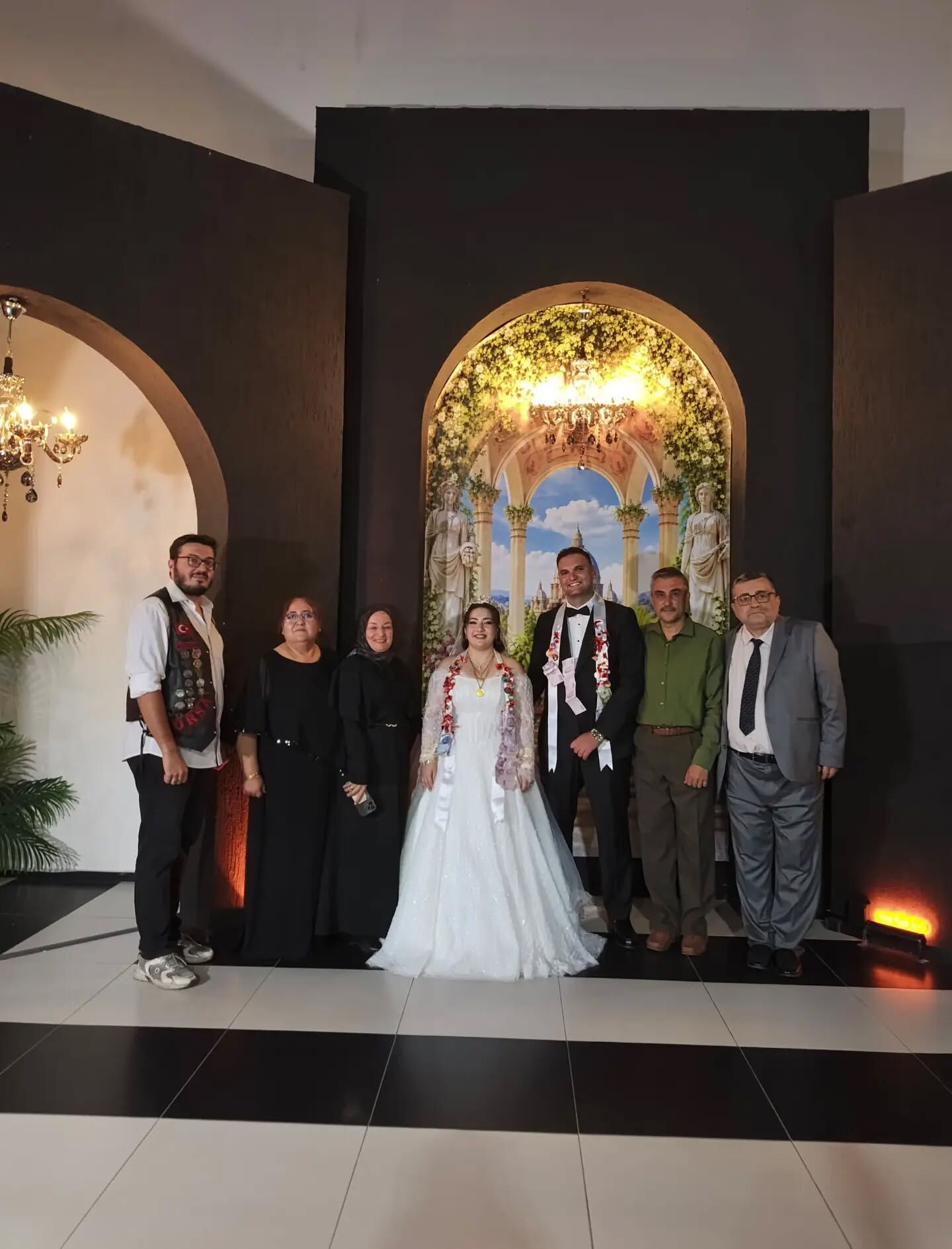 Taşkesen Ailesi’nin En Mutlu Günü Elif Beyda Ve Ahmet Öztürk Dünyaevine Girdi 19550