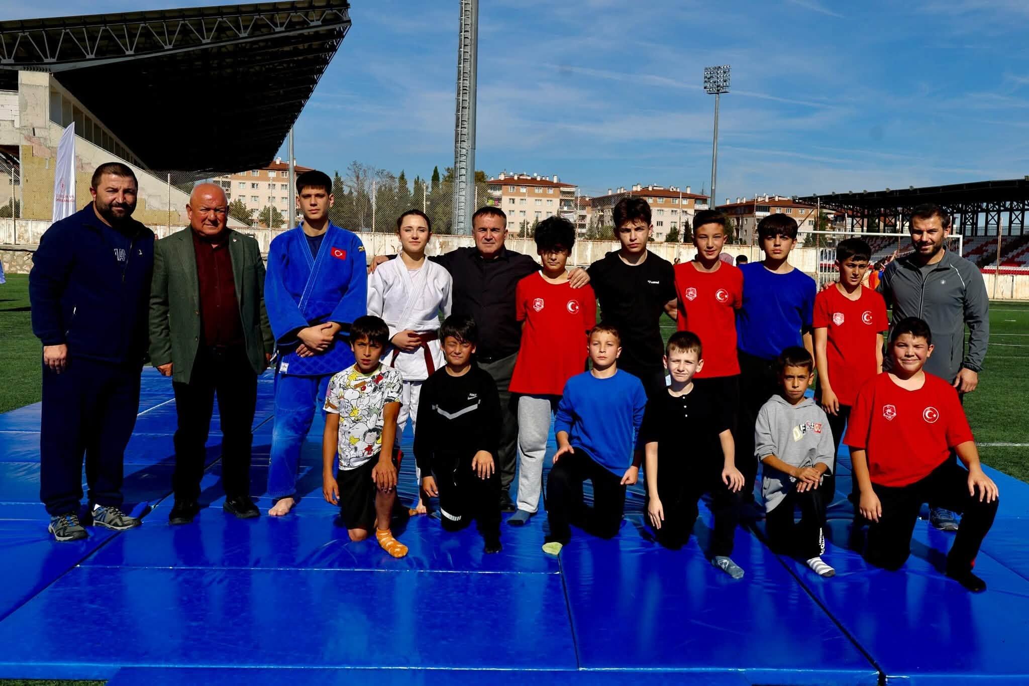 Amatör Spor Haftası Bilecik’te Coşkuyla Başladı 20123