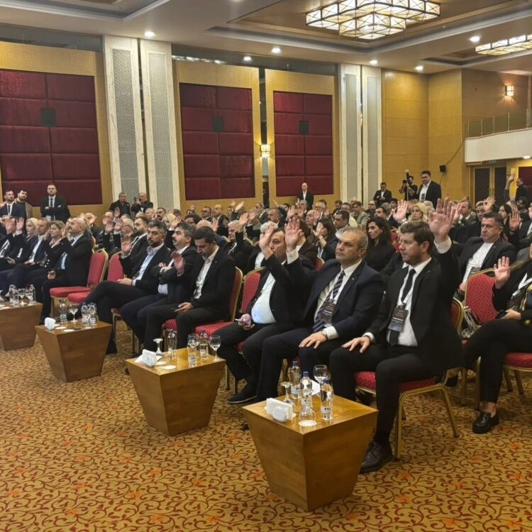 Başkan Dilsiz, Marmara Belediyeler Birliği Toplantısına Katıldı 20021