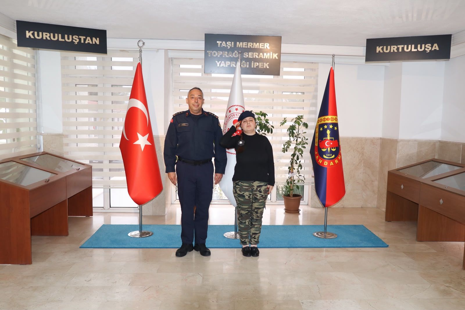 Bi̇eyder’den İl Jandarma Komutanlığına Anlamlı Ziyaret 20485